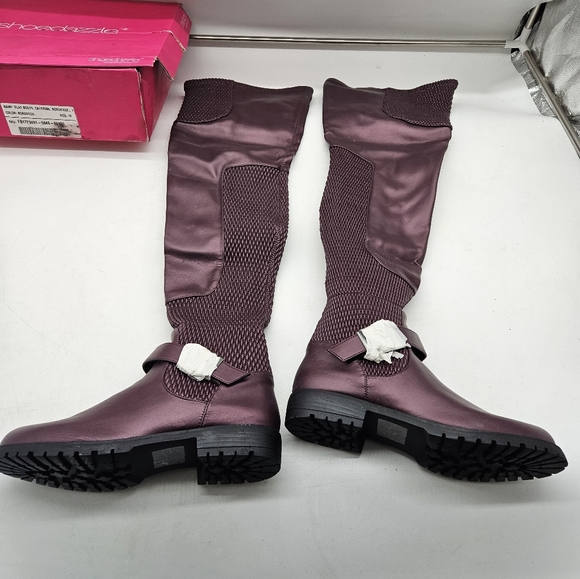 shoedazzle flat boots